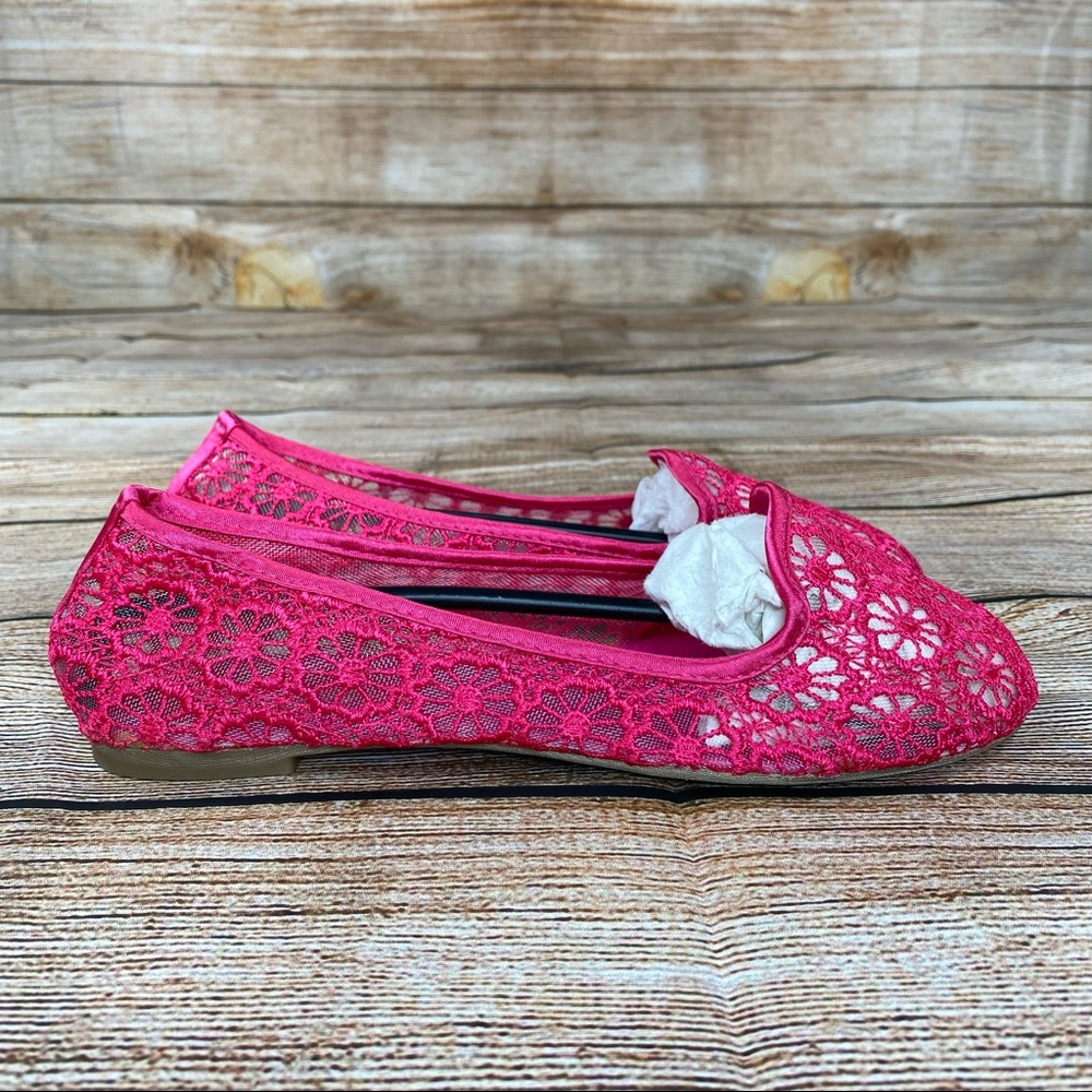 Karyn’s Collection Lace Flats Women Size 7 Light Weight Slip On Shoes - NEW